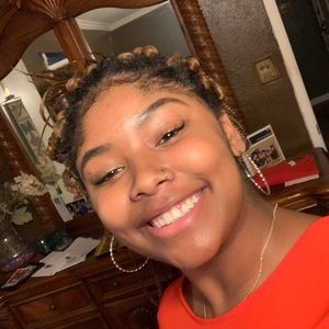 Meet your Posher, Kelsi